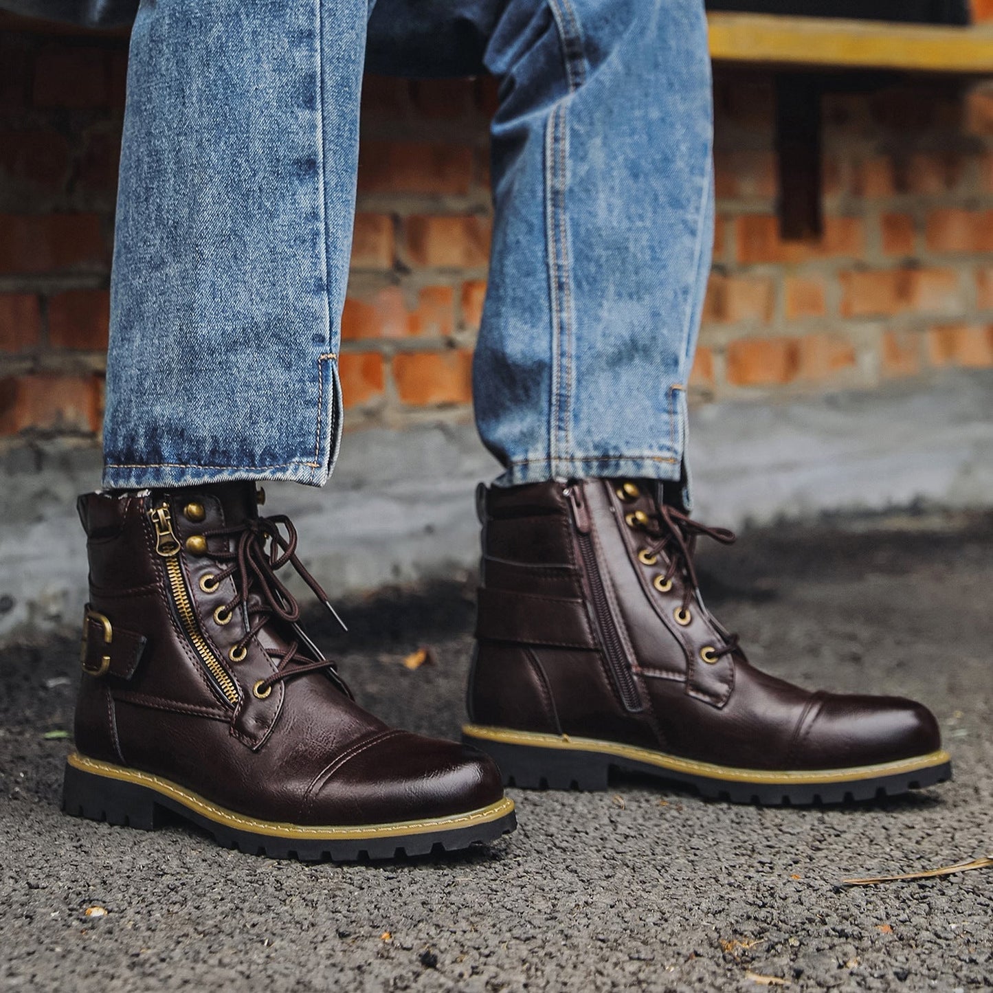 Girolamo | メンズコンバットブーツ – レザー – アンクル丈 – レースアップ – サイドジッパー – バックル付き – プロファイルソール
